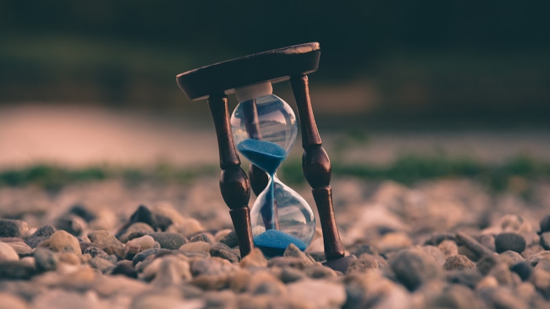 TOIL (Time Off In Lieu) Policy: UK Guide [2026]